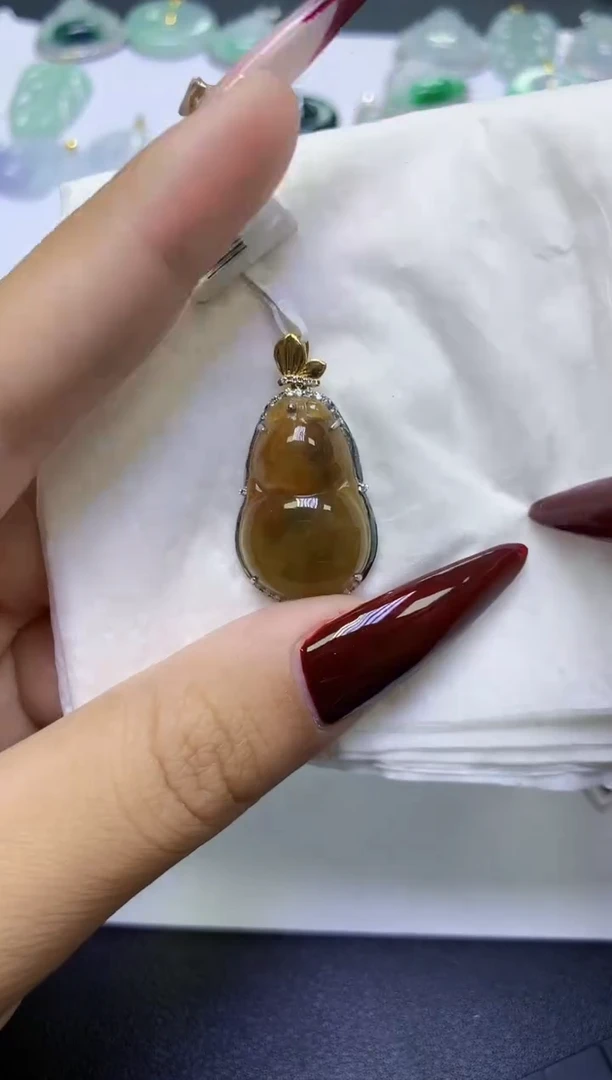 翡翠18K金镶嵌颈饰天然缅甸翡翠A货百元以上9元证书费自理