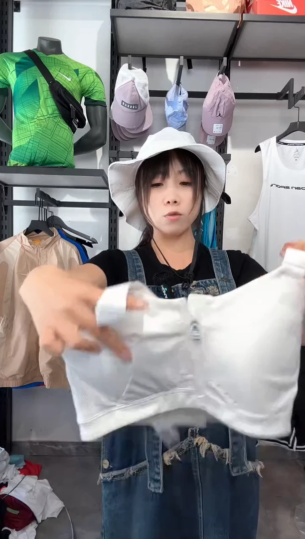 1256编码 瑕疵修复以直播间讲解为准 尺码S