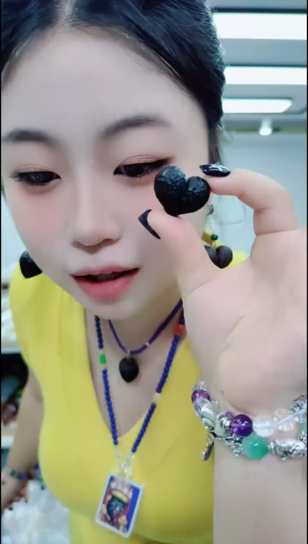 香榧木3003黑色大屁桃