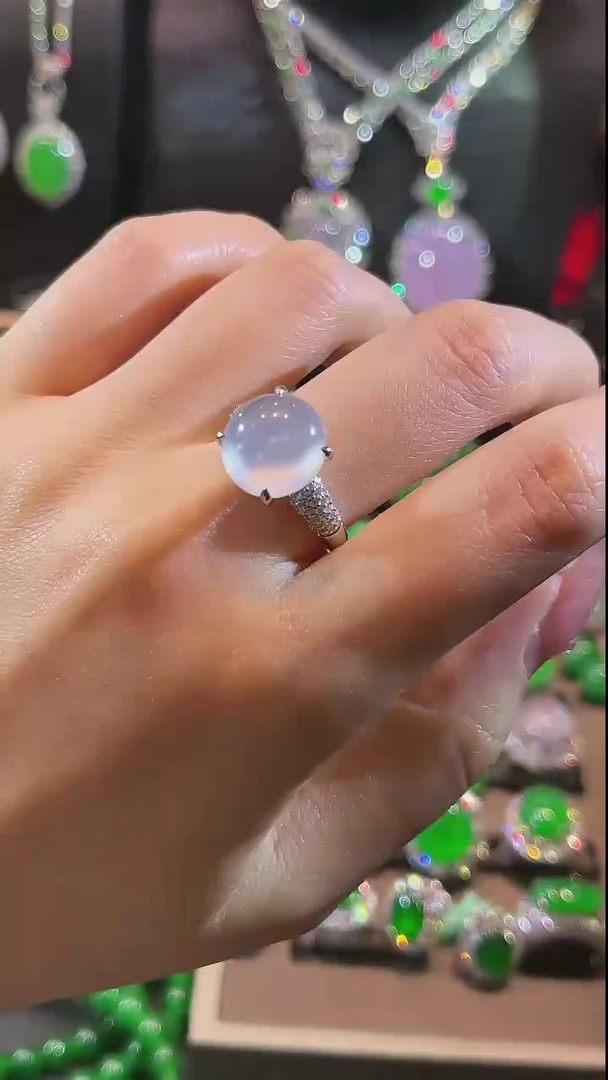 翡翠戒指18K金镶嵌戒指