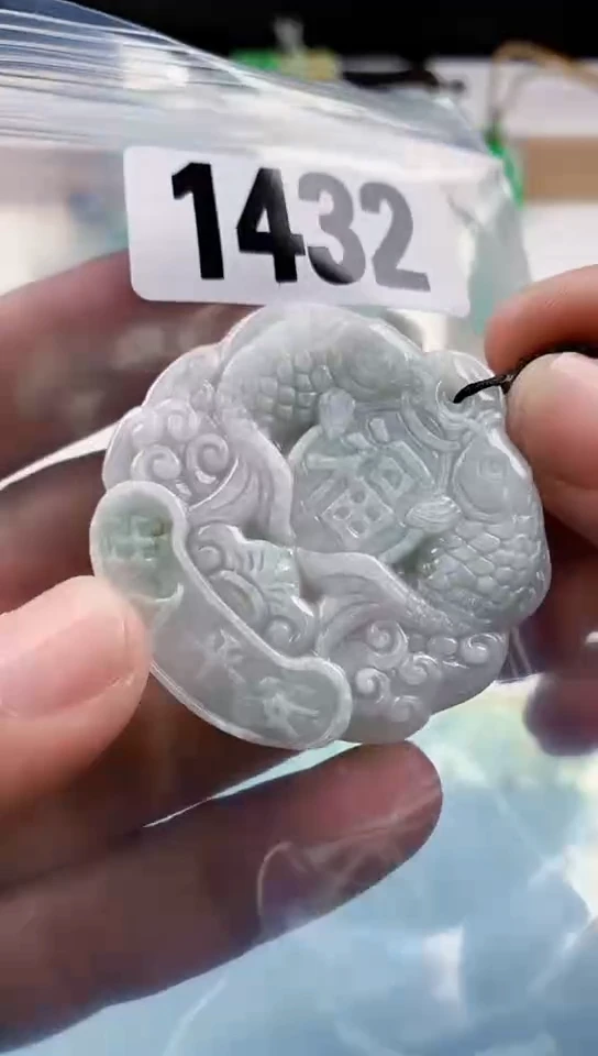 【闪购商品】翡翠挂件未镶嵌天然翡翠吊坠挂件