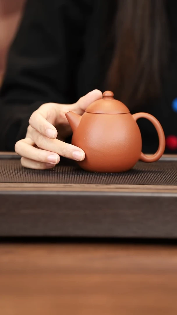 茶壶紫砂月亮家紫砂 龙蛋 红皮龙