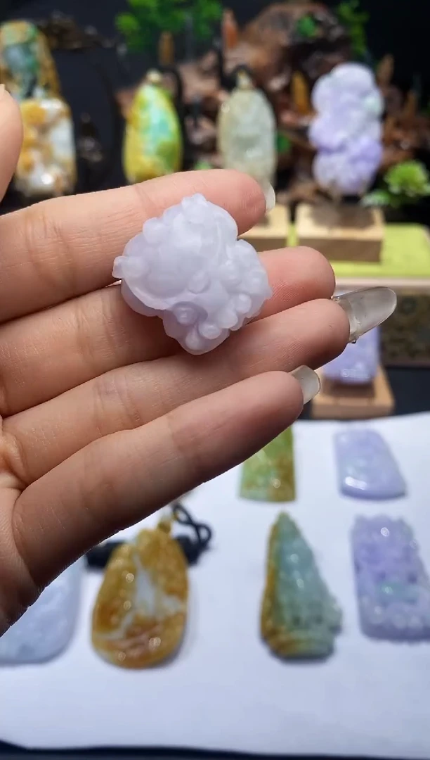 【闪购商品】翡翠颈饰未镶嵌翡翠A货