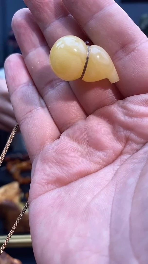 蜜蜡颈饰未镶嵌吊坠