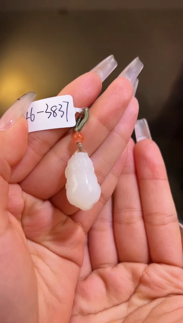 【闪购商品】和田玉颈饰未镶嵌貔貅3837