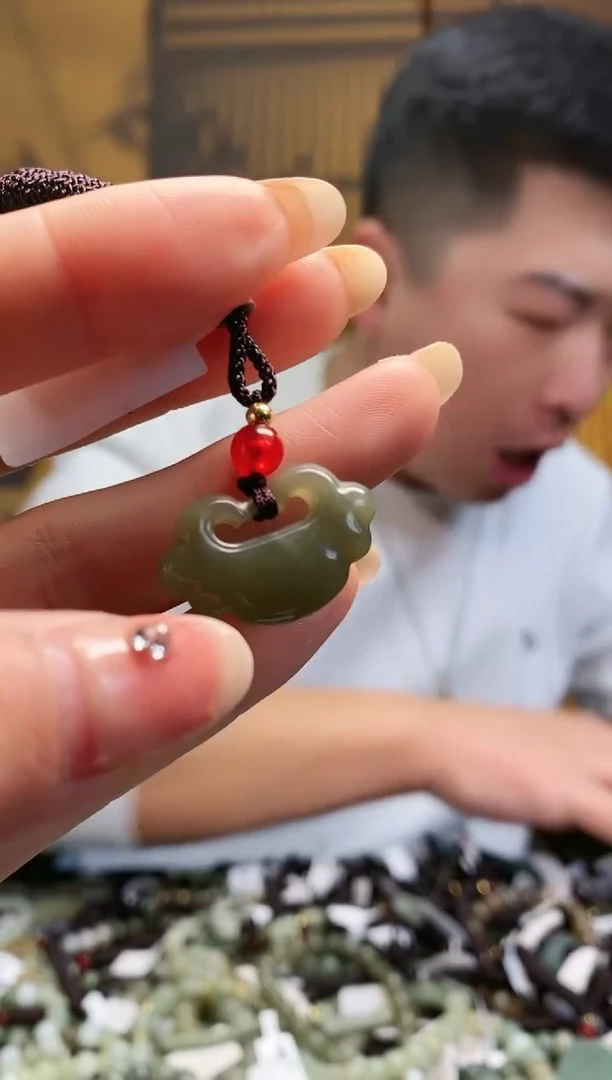 【闪购商品】和田玉颈饰未镶嵌多样性发货，拍一发一