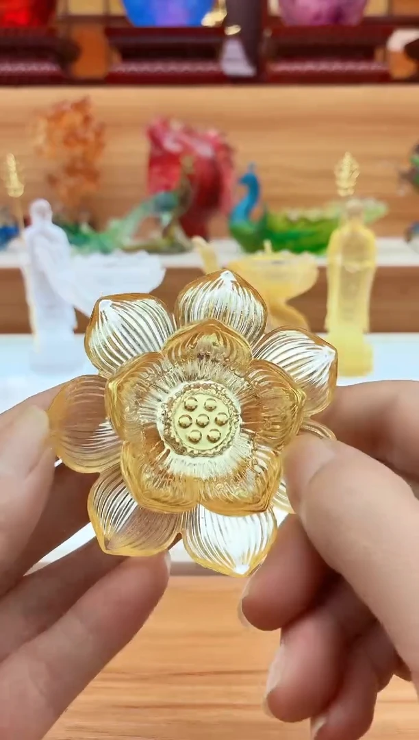 手工艺品琉璃金琥珀佛前莲花8公分一对