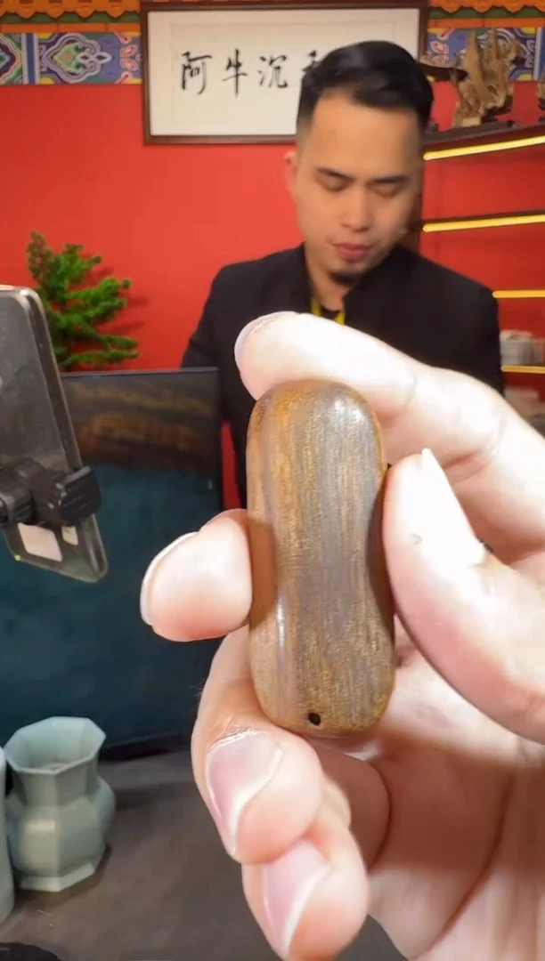 沉香吊坠X72芽庄多样性发一