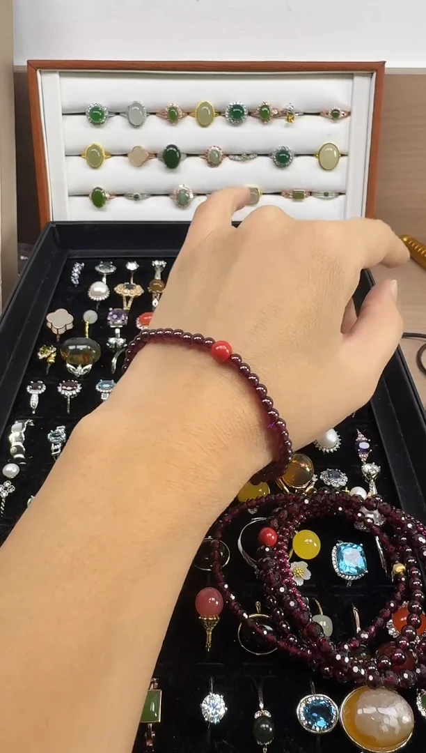 未镶嵌手串石榴石手串 石榴石