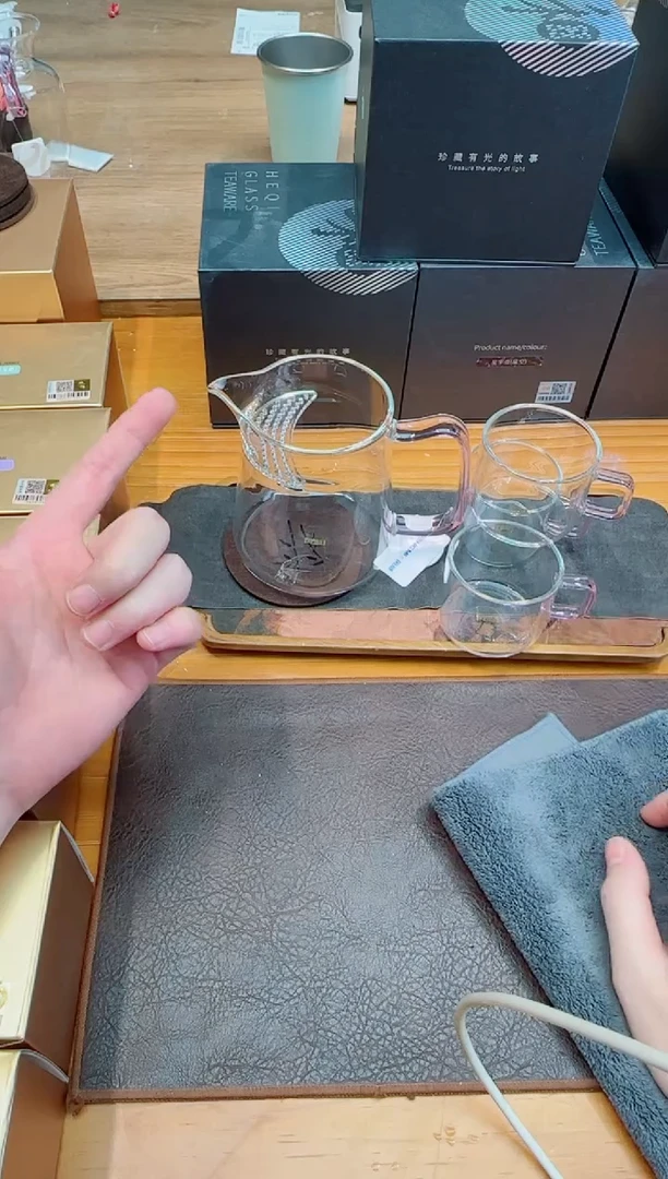 风谜新月茶器浅粉+风谜臻悦杯浅粉+茶杯垫