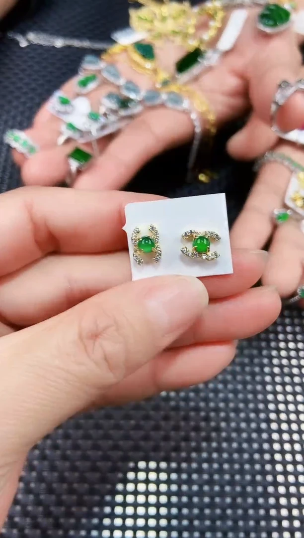 【闪购商品】翡翠耳饰未镶嵌111111111