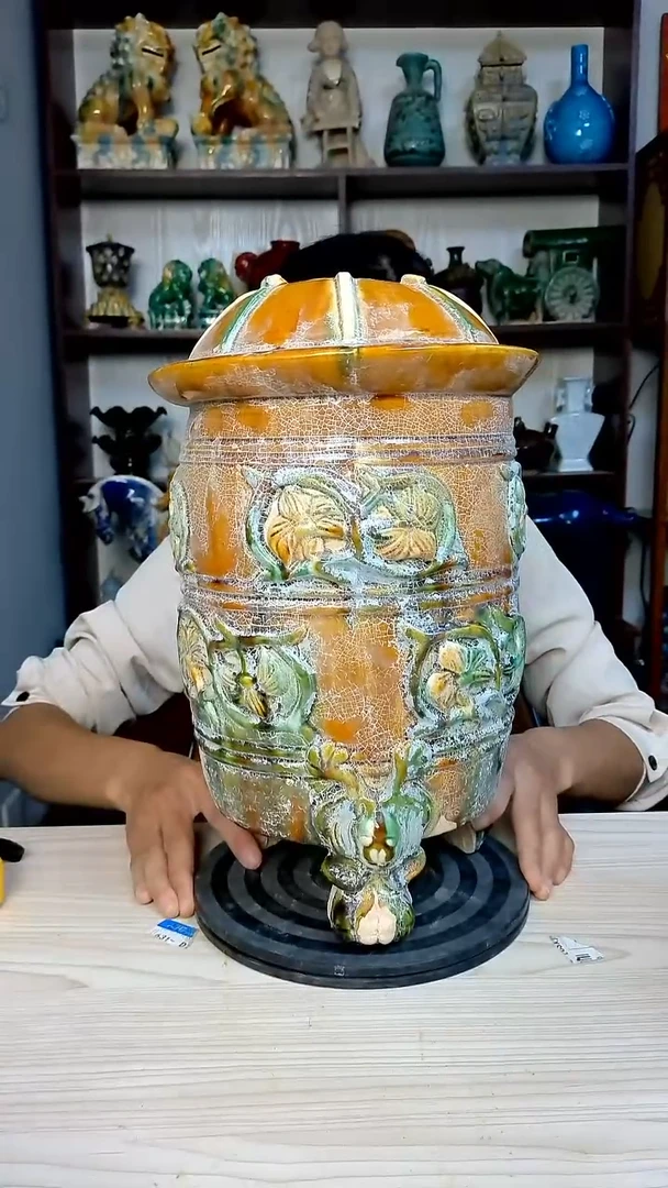 经典精美复古风格瓷器