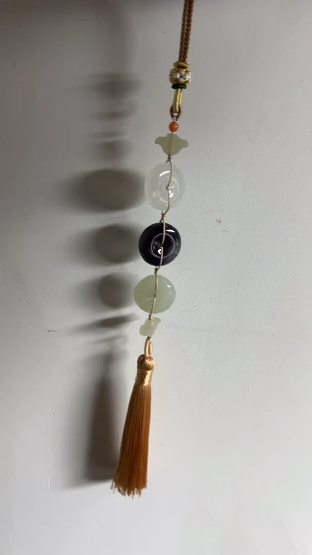 未镶嵌和田玉车挂辛****?车挂