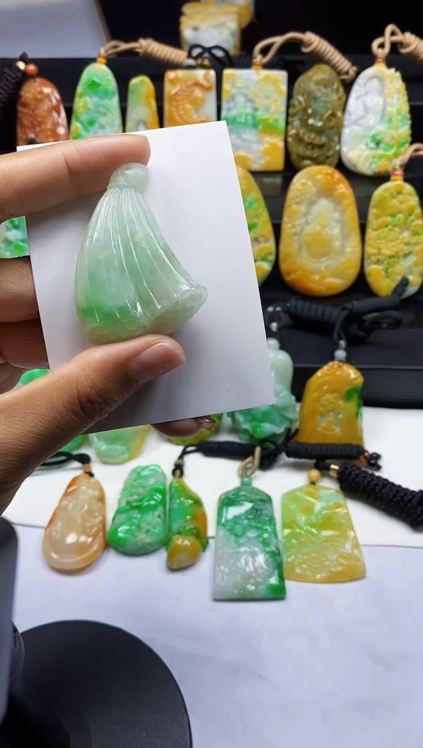 定制翡翠未镶嵌翡翠A货