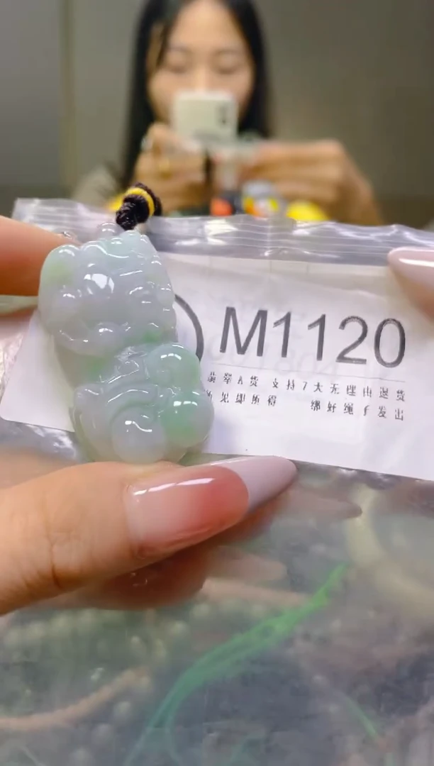 翡翠未镶嵌颈饰/M/翡翠A货一图一物