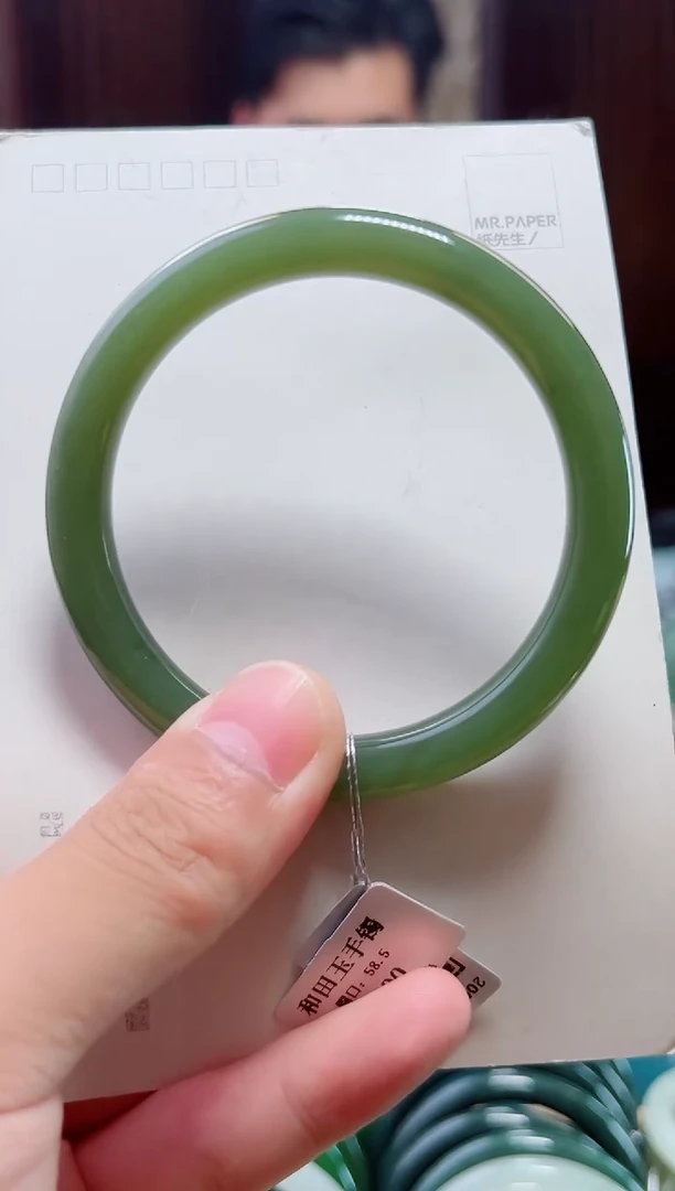 未镶嵌手镯和田玉58-59湖水绿