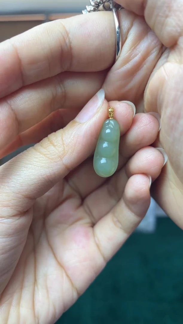 和田玉18K金镶嵌颈饰多样性发一件