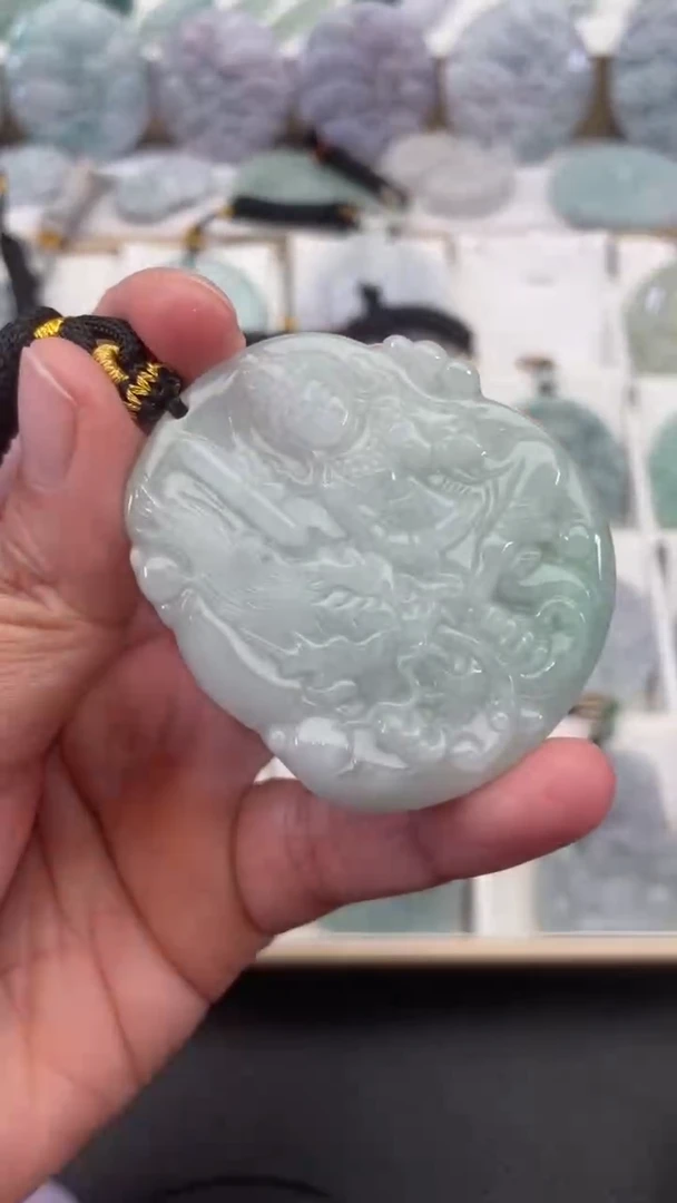 颈饰未镶嵌翡翠天然缅甸翡翠A货266