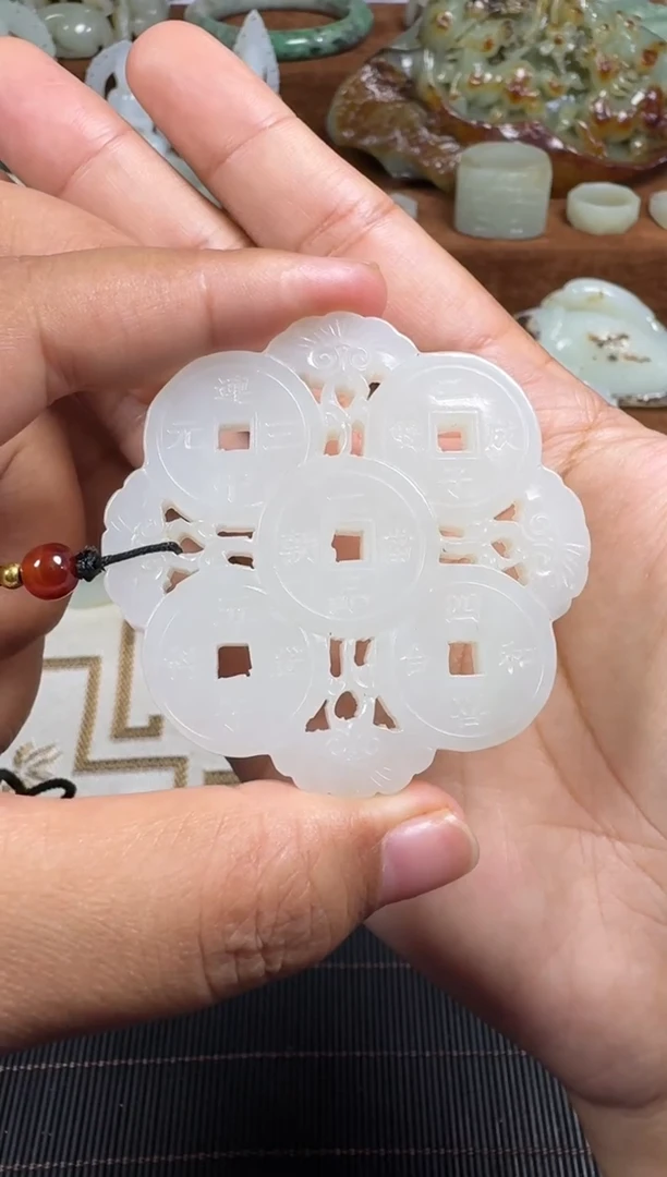 颈饰未镶嵌和田玉1