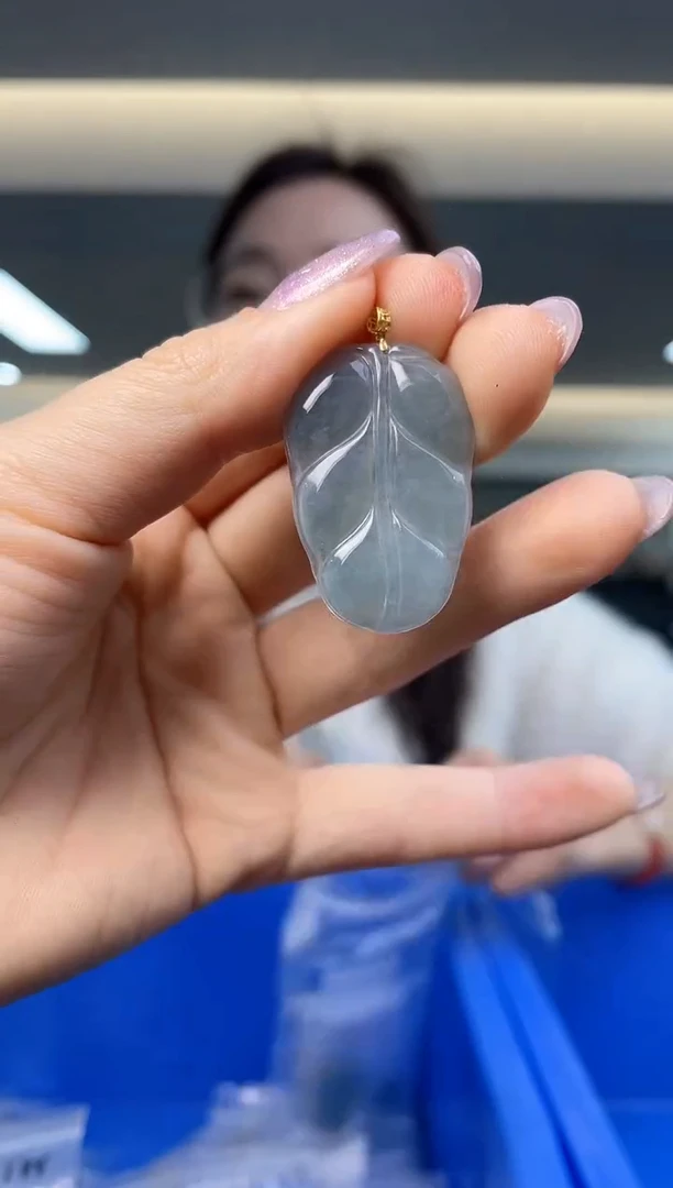 【闪购商品】翡翠颈饰18K金镶嵌（多样性发一件）