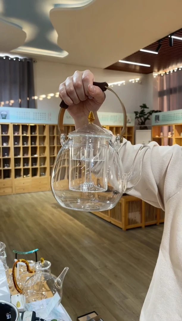 手工艺品玻璃水滴壶啊啊啊