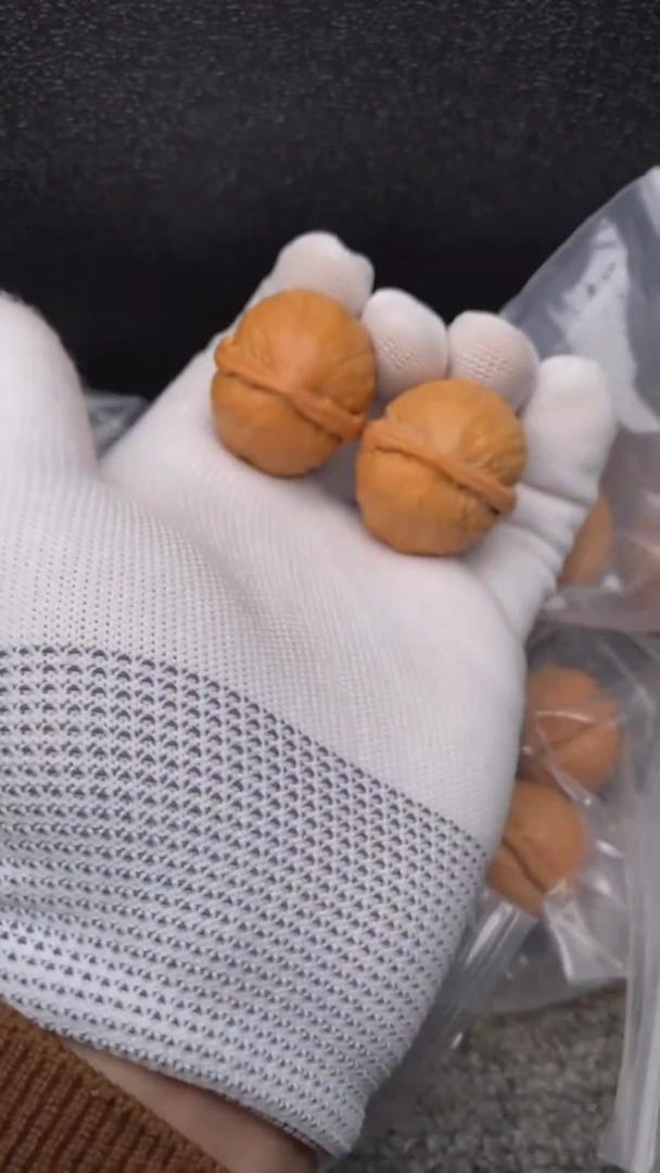 【闪购商品】文玩核桃把件金珠