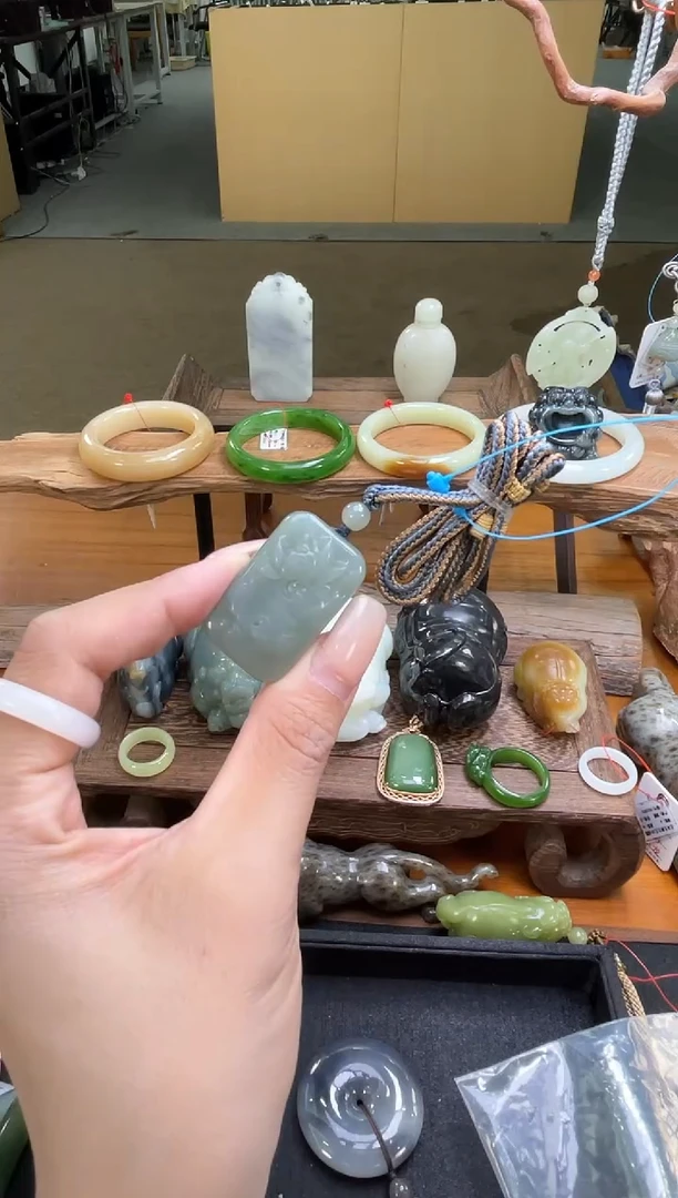 和田玉未镶嵌吊坠(不含链)吐拉牧场 花 9009477