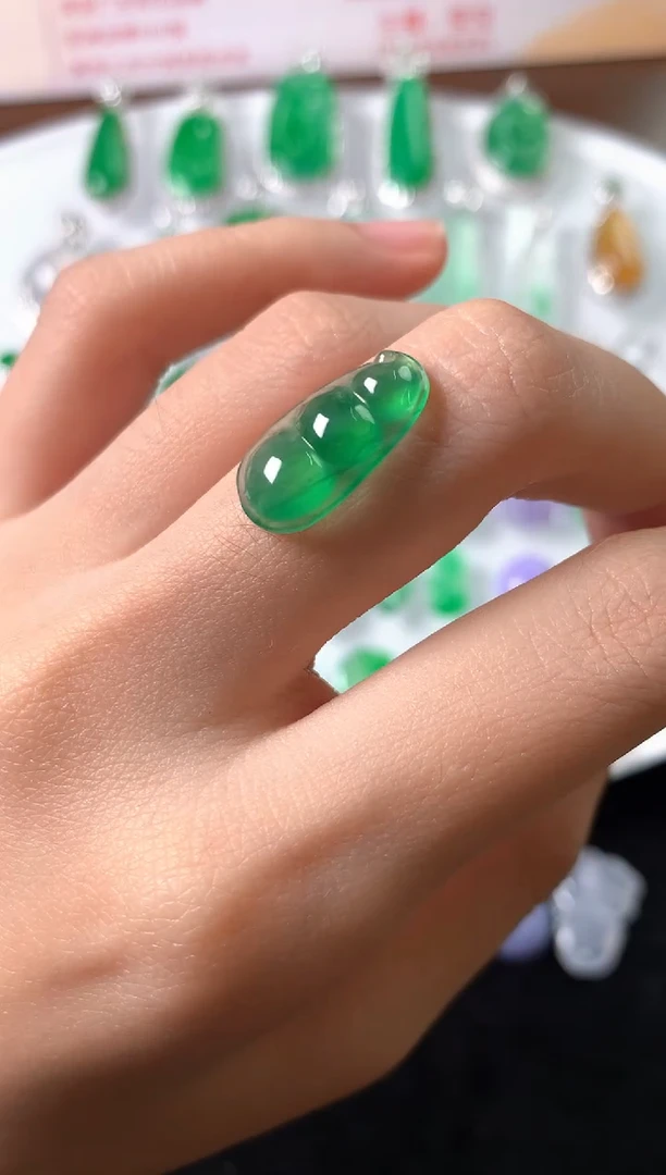 未镶嵌定制翡翠裸石（镶嵌定制）