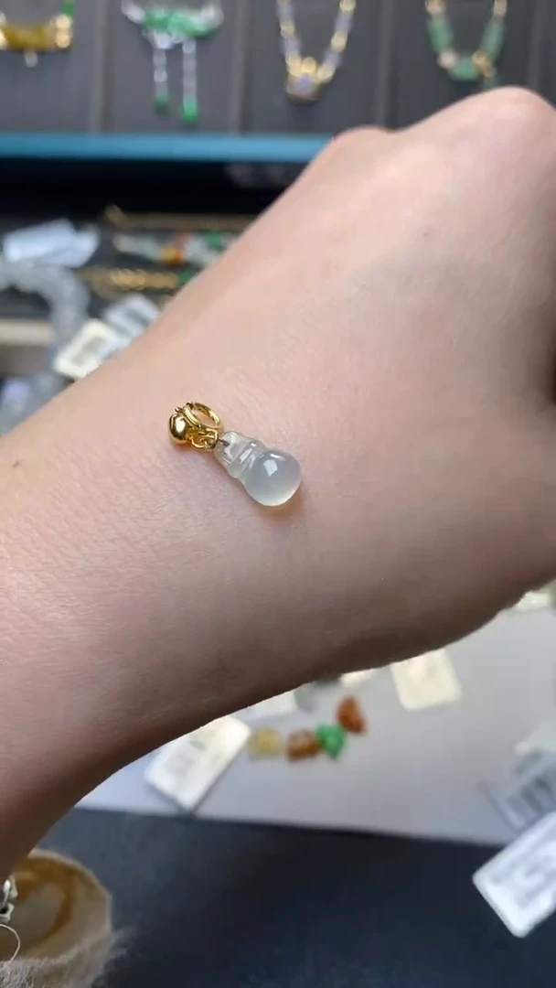 颈饰银S925镶嵌翡翠40139