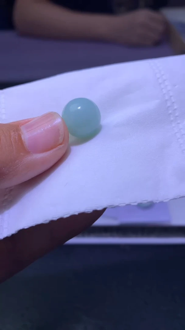 未镶嵌定制翡翠毛货