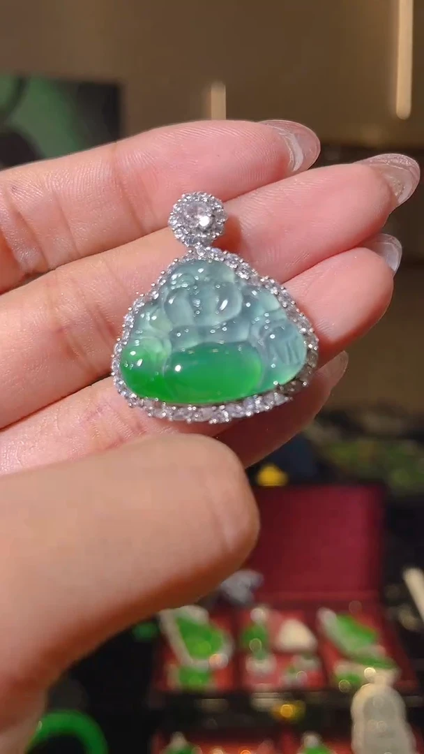 【闪购商品】翡翠吊坠(不含链)银S925镶嵌天然翡翠A货