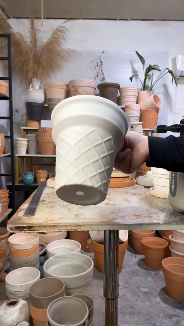 瑕疵无售后18*18白色浮雕 1盆无托