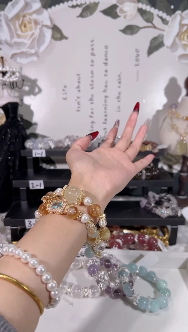 【闪购商品】水晶手链未镶嵌天然水晶默认微瑕，多样性发货发其一