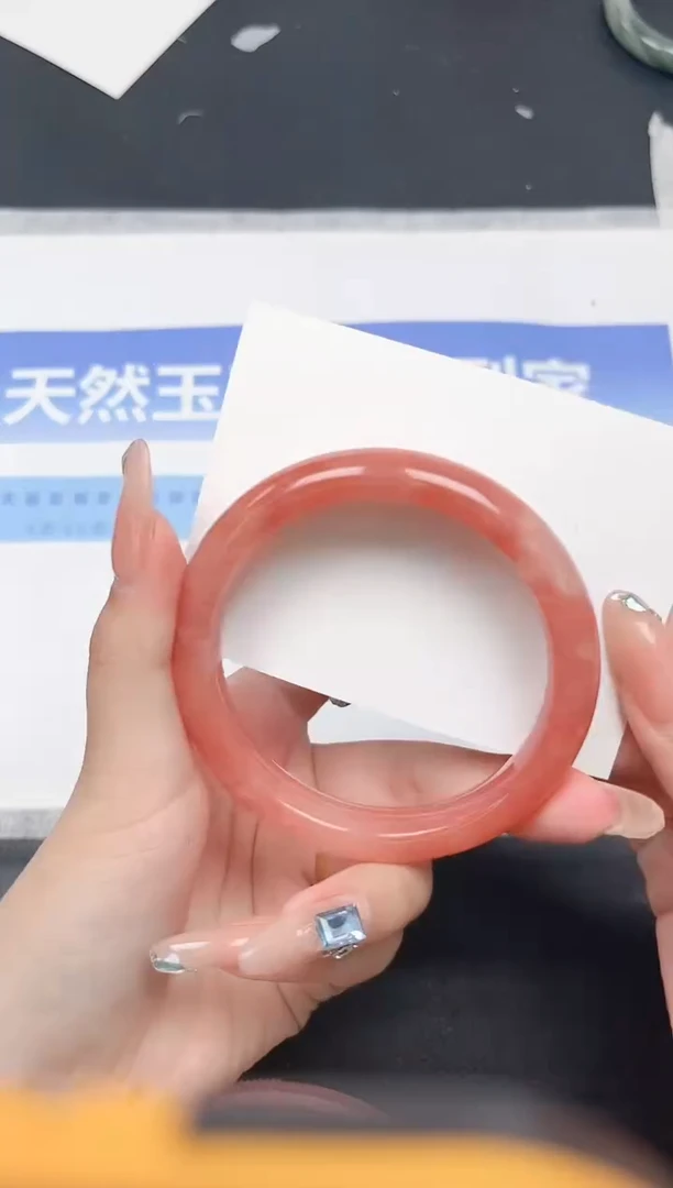未镶嵌手镯石英质玉147-60