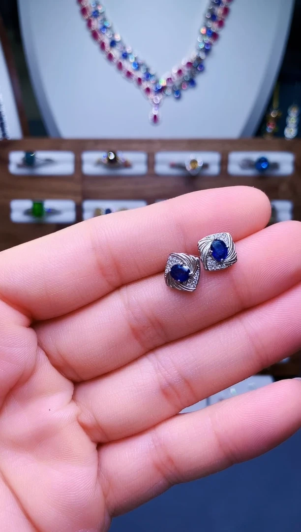 【闪购商品】蓝宝石耳饰银S925镶嵌18-61