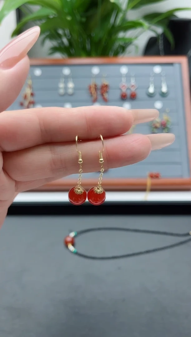 【闪购商品】南红玛瑙耳饰银S925镀金镶嵌18链条款