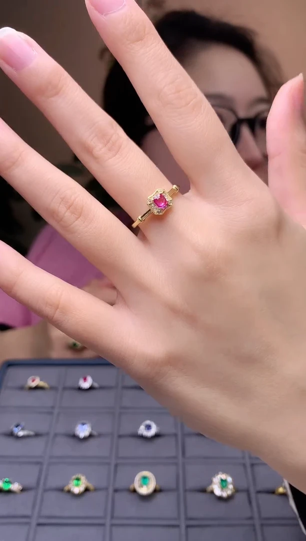 银S925镶嵌戒指尖晶石戒指