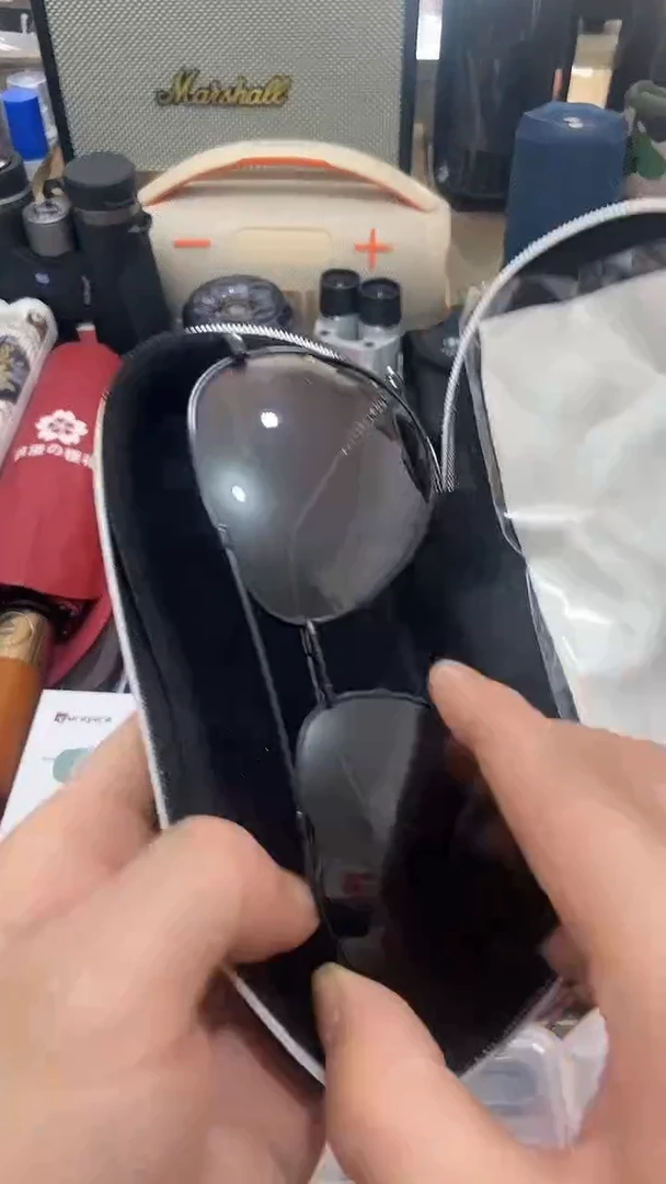 瓷片闪购商品 如图所示
