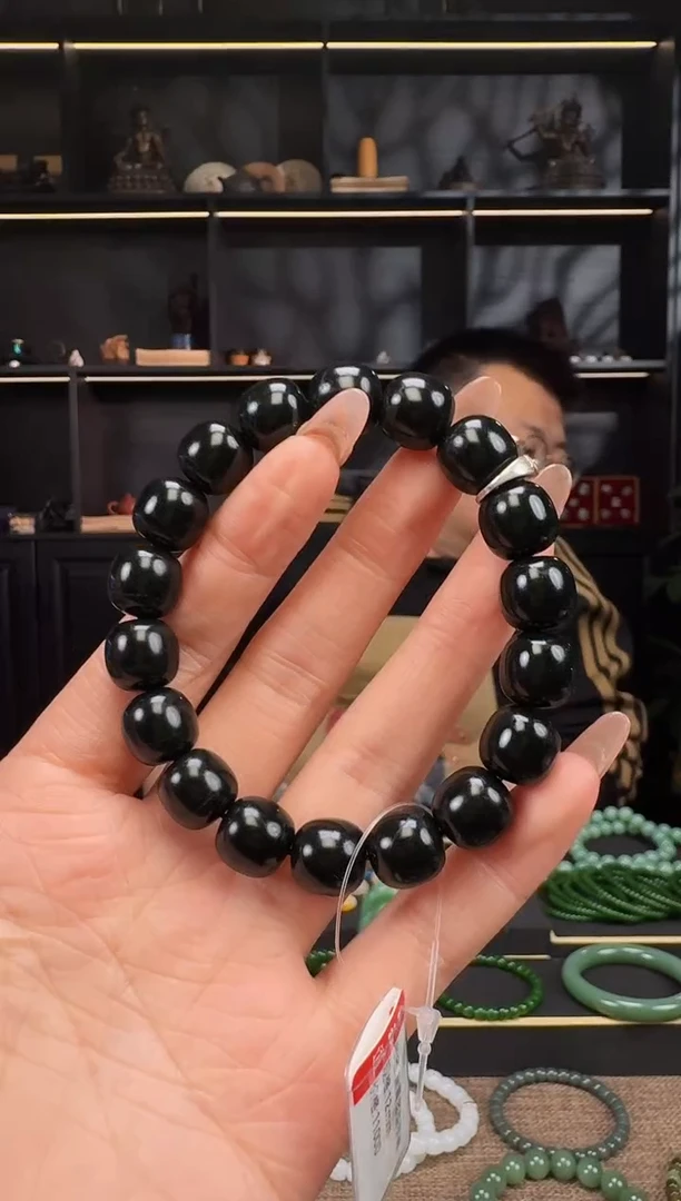 【闪购商品】和田玉1未镶嵌12mm黑青老型手串