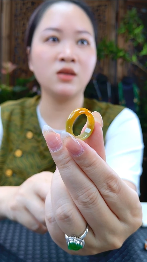 吊坠(不含链)未镶嵌翡翠戒圈