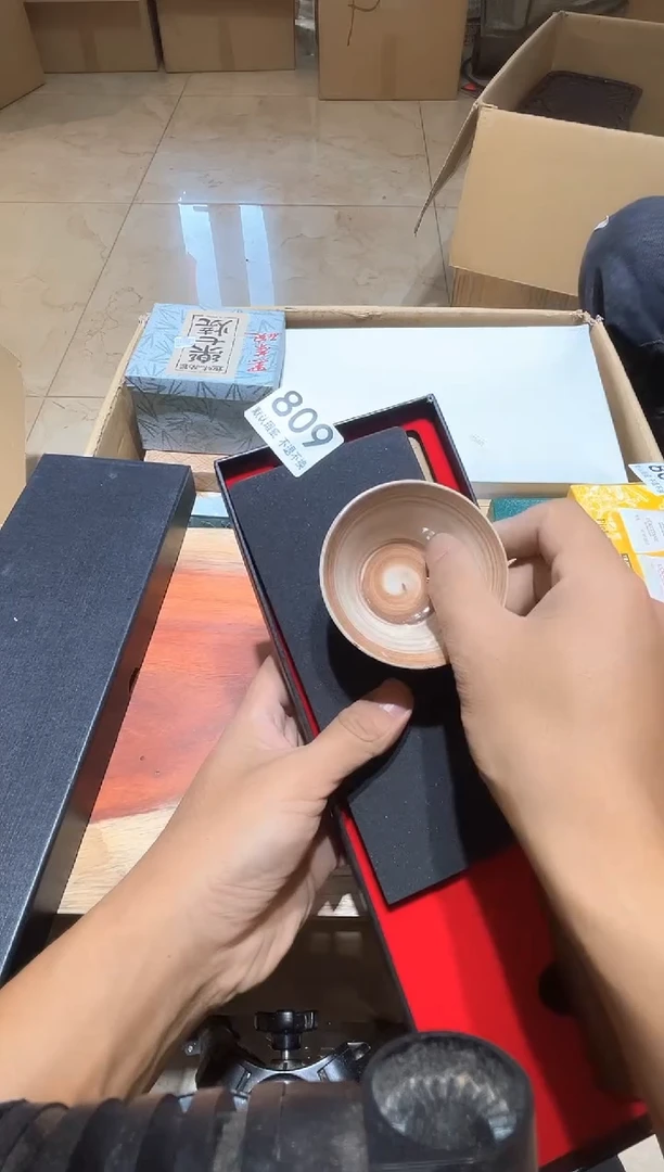 其他老*哥中古链接瑕疵品809