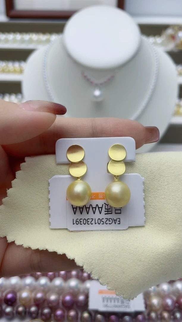 【闪购商品】海水珍珠耳饰银S925镶嵌W39