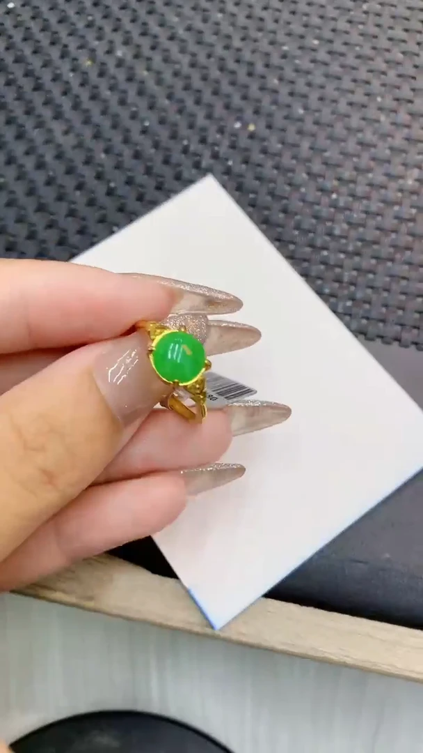 颈饰未镶嵌翡翠1