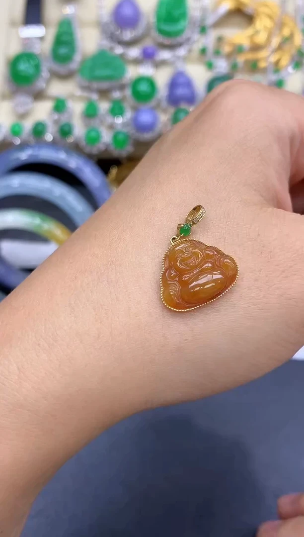 颈饰18K金镶嵌翡翠257-中国好珍宝