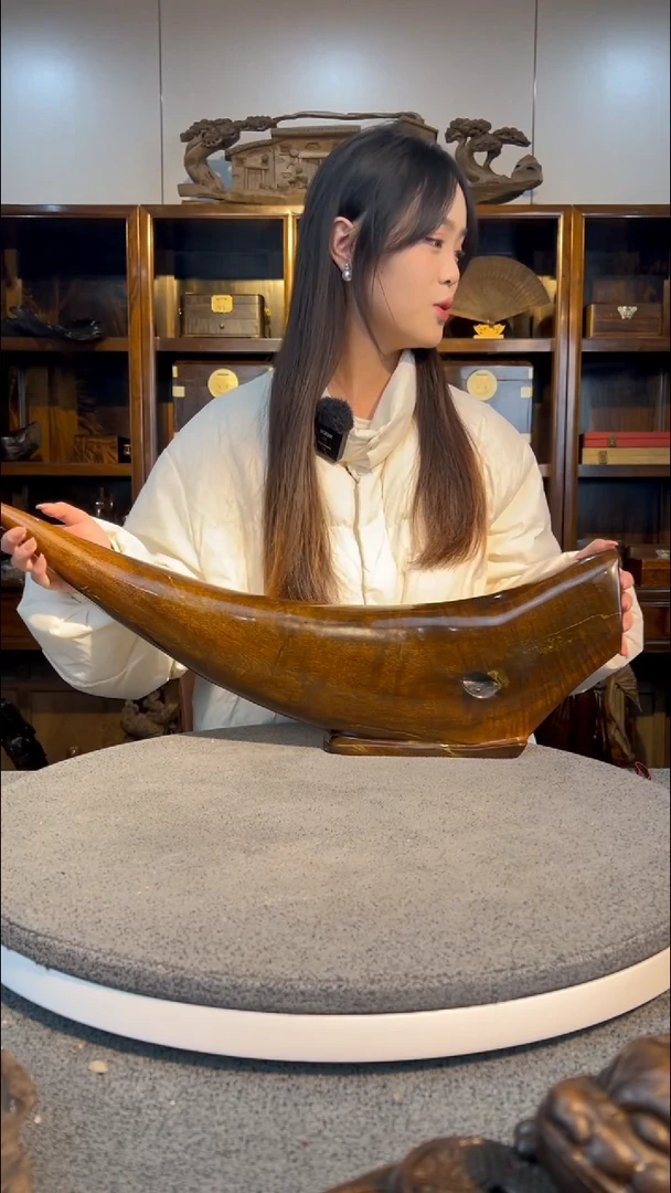 【闪购商品】金丝楠木雕随形某牙