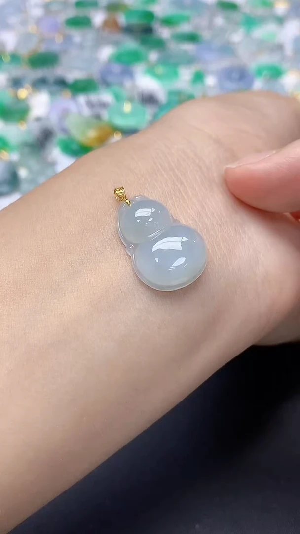 翡翠未镶嵌颈饰天然缅甸a货翡翠