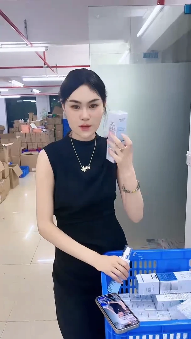 开播福利！！补水喷雾2个！！开播福利！！补水喷雾2个！！