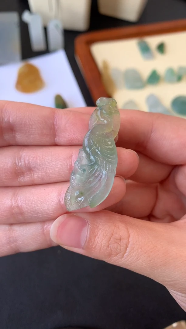 【闪购商品】定制翡翠未镶嵌翡翠