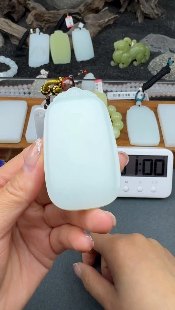 颈饰未镶嵌和田玉3