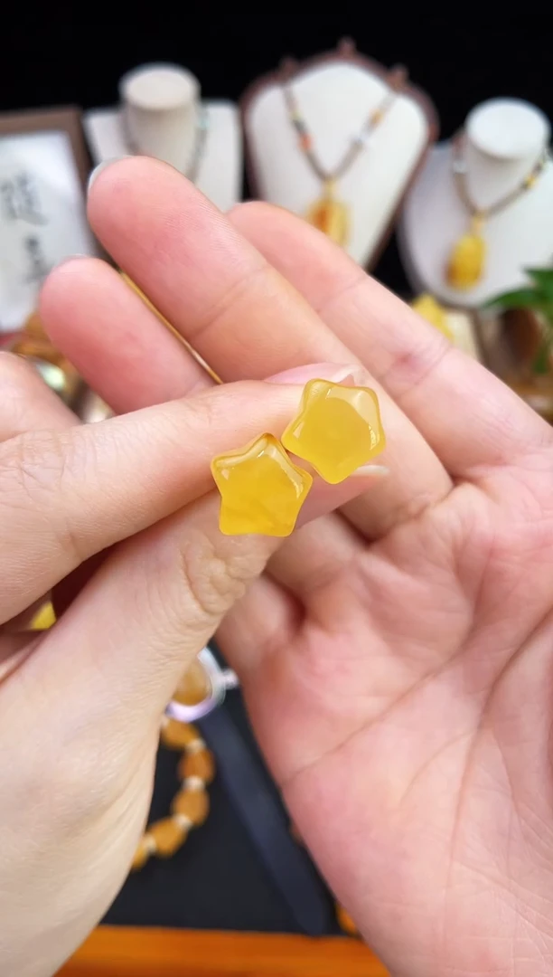 琥珀未镶嵌珠宝奇石柒月